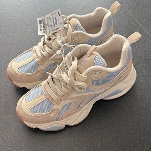 Reebok Women's Tan and Light Blue Sneakers
